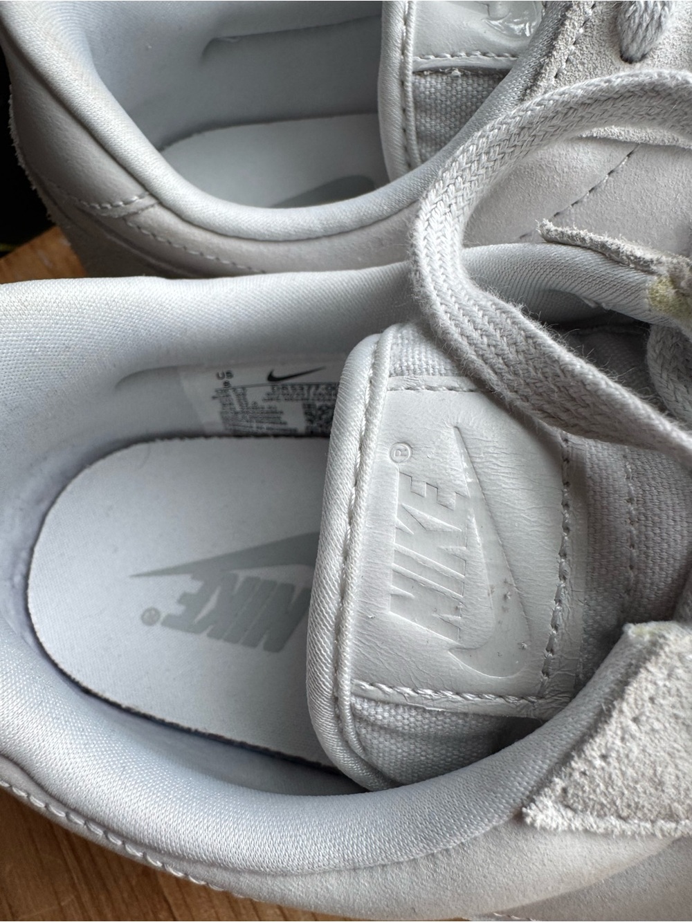 NIKE Daybreak Women’s Photon Dust Sneakers 8 - Picture 5 of 11